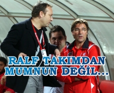 Ralf Zumdick takımdan memnun değil