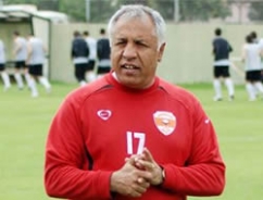 Hüseyin Kalpar istifa etti