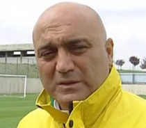 Hikmet Karaman resti çekti