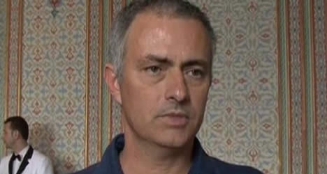 Morinho yalnız bırakmıyor...