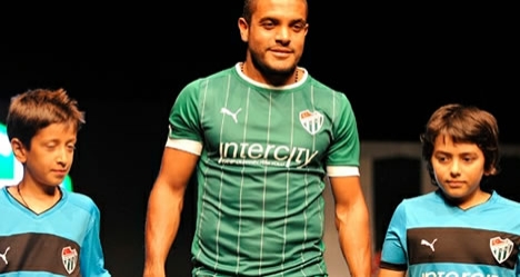 Bursaspor'un yeni sezon formalarını tanıttı...