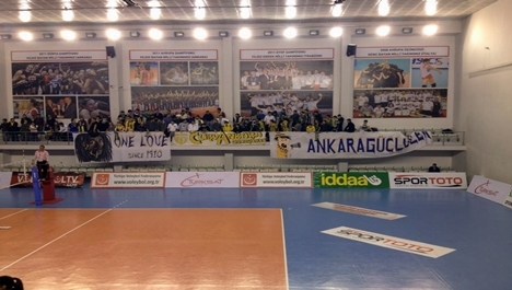 Voleyboldan yeni yıl hediyesi