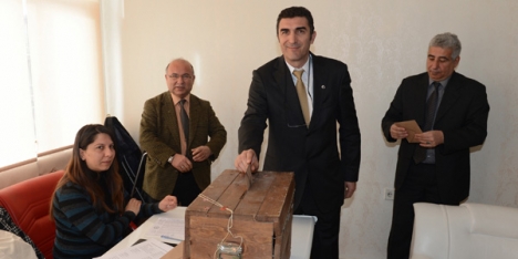 Metin Kurt'un mirası Rahim Zafer'de...