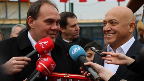 Demirören'den ampute futbola destek..