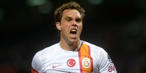 Elmander, imzayı attı!
