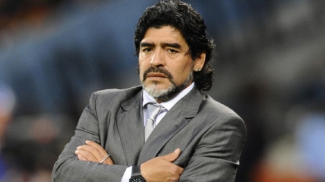  Maradona'dan Agüero'ya: "Korkağın teki"