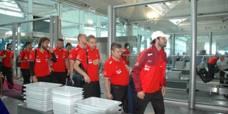 A Milliler Adana'ya gitti