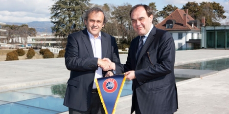 Demirören Platini ile görüştü