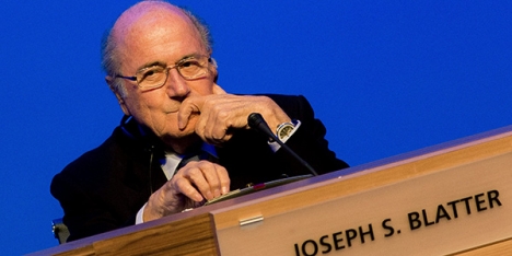 Blatter'i Kim Jong-un'a benzettiler..