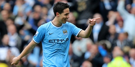 M.City, Nasri ile uzattı!