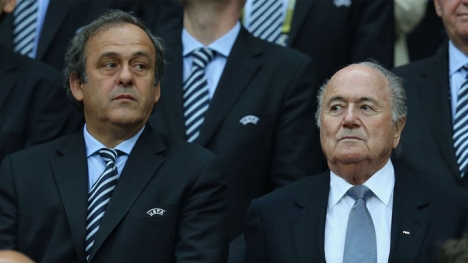 Blatter, Platini'yi yine hedef aldı!