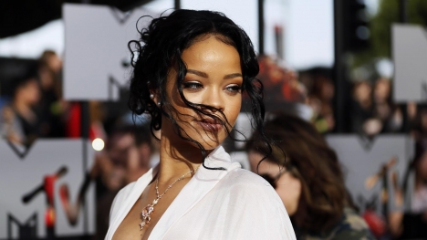 Rihanna için kampanya başlatıldı!