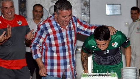 Bursaspor'da doğum günü sürprizi..