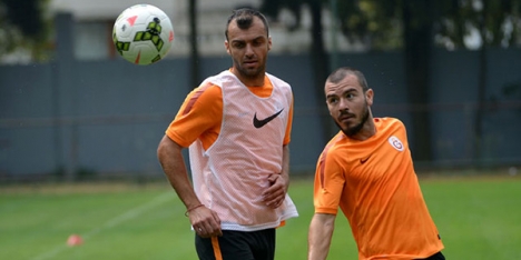 Galatasaray'da Pandev ilk idmanına çıktı