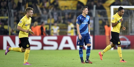 Özil, Hiç Mesut değil!
