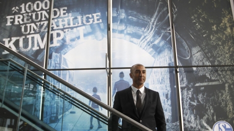 Di Matteo resmen Schalke'de