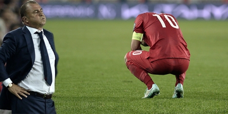 Mehter Marşı da Millilere faydalı olamadı!