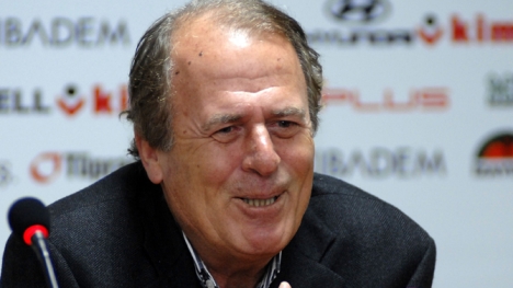 Mustafa Denizli'den Galatasaray açıklaması