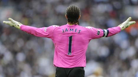 David James'in eşyaları açık artırmaya çıkarılacak..