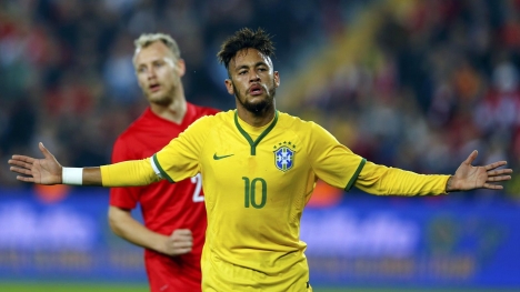 Dünya Neymar'ın Türkiye'ye attığı golleri konuşuyor