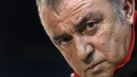 Fatih Terim, The Weekly dergisine kapak oldu.