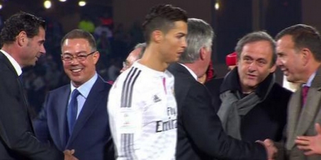 Ronaldo, Platini'nin yüzüne bile bakmadı..