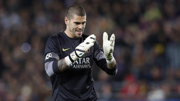 Manchester United, Victor Valdes ile anlaştı