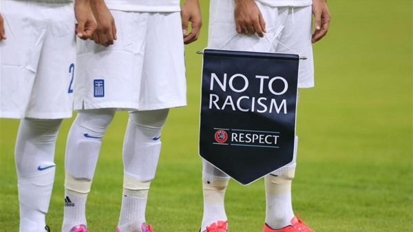 UEFA ve Chelsea'den ırkçı eyleme kınama