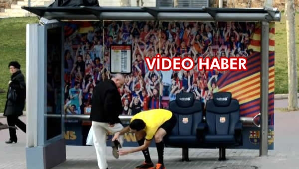 Barcelona otobüs durağını yedek kulübesine çevirdi!