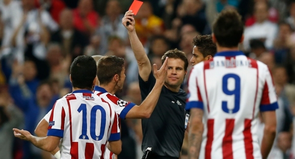 Arda Turan üzgün!