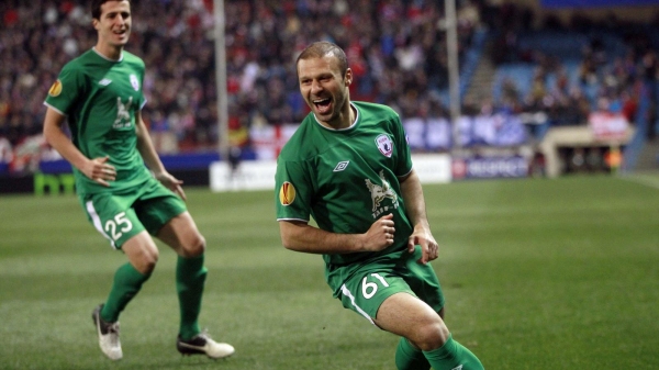 Gökdeniz Karadeniz Rubin Kazan ile sözleşme uzattı