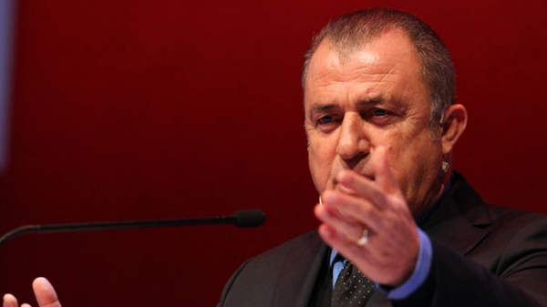 Terim'den yurtdışı hamlesi