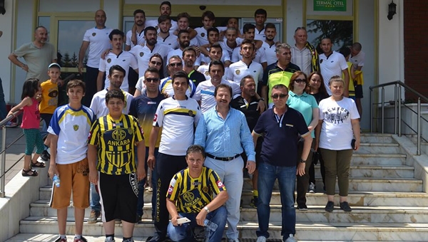 Ankaragücü'nün Bolu kampına taraftar akını!