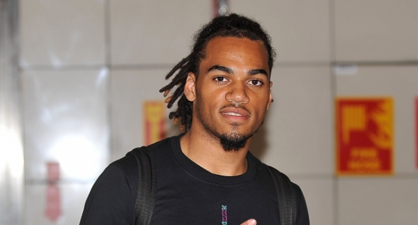 Denayer kontrolden geçti