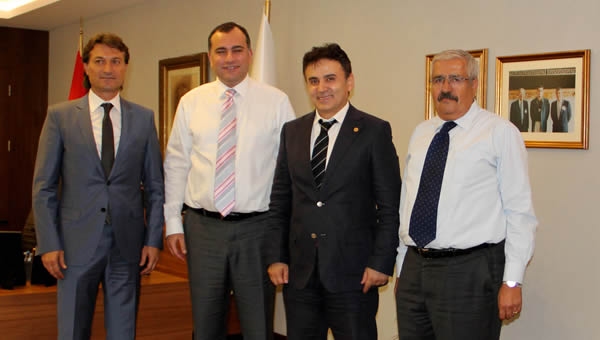 Murat Kandazoğlu'dan Alper Taşdelen'e ziyaret