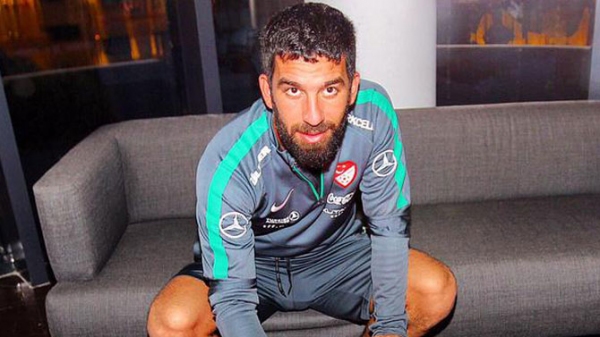 A Milli Takım'dan Sancar'a imzalı forma