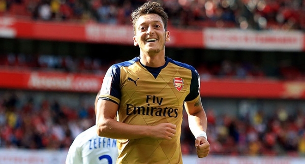 Mesut Özil kendini buldu!