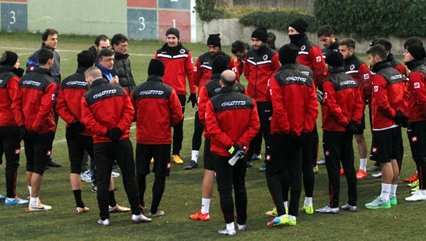Gençlerbirliği'nde Vural ile ilk antrenman yapıldı