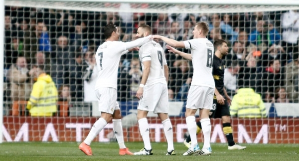 Real, El Clasico öncesi moral buldu