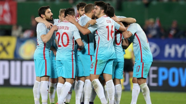 UEFA'dan milli takım analizi!