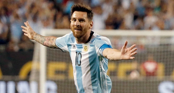 Messi yarım saatte hat-trick yaptı
