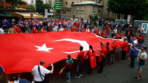 Milli takım yalnız kalmadı!