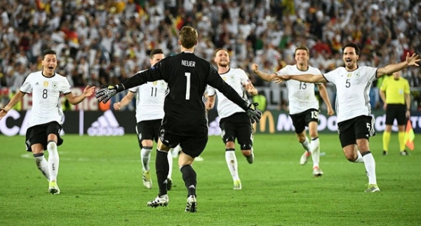 "Alman-İtalyan futbol tarihinde yeni bir bölüm"