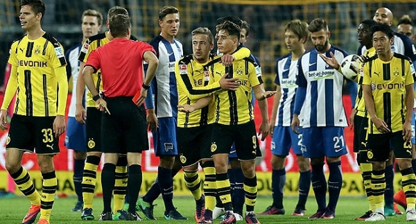 Emre Mor kırmızı kart gördü
