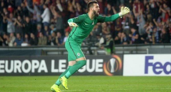 Kadın takımı ile idmana çıkma cezası