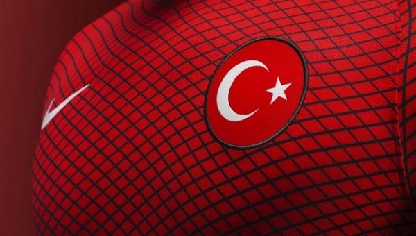 Türkiye Ukrayna maçı ilk 11'i