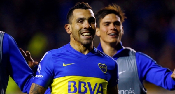 Carlos Tevez evlendi