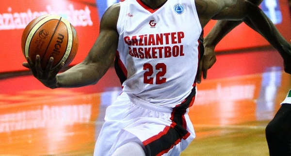 Gaziantep Basketbol, Fransa'da darbe aldı