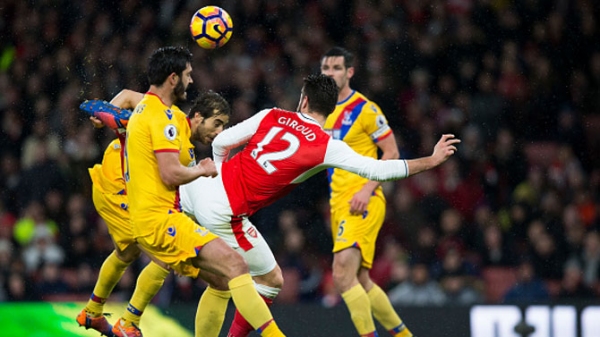 Giroud'dan enfes gol, Arsenal'den 3 puan!
