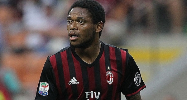 Luiz Adriano imzayı attı